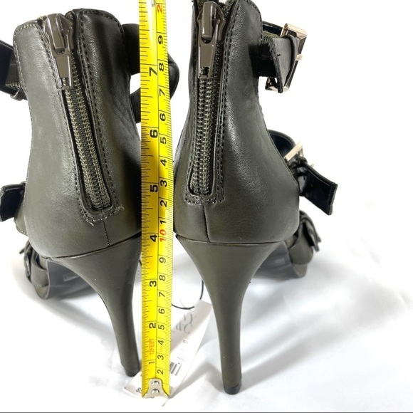 New York & Company heels - Picture 5 of 8